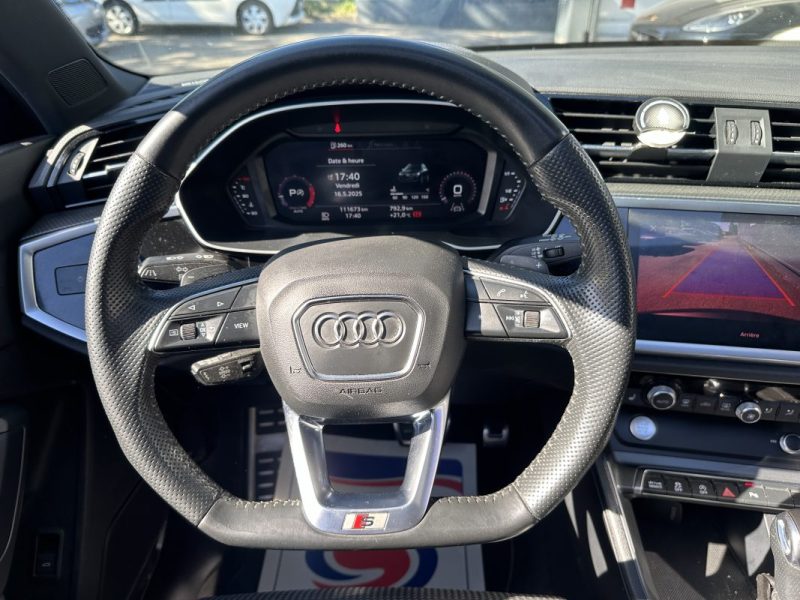 AUDI Q3 1.5 35-TFSI -150ch S-Line  TOIT PANORAMIQUE OUVRANT / CAMERA DE RECUL SIEGES CHAUFFANTS