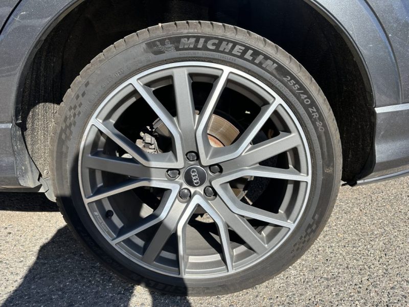 AUDI Q3 1.5 35-TFSI -150ch S-Line  TOIT PANORAMIQUE OUVRANT / CAMERA DE RECUL SIEGES CHAUFFANTS