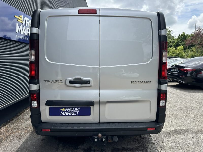 RENAULT TRAFIC 2014