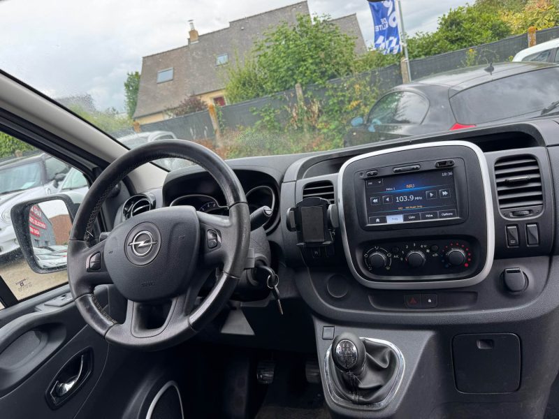 OPEL VIVARO 1.6 CDTI BiTurbo 140
