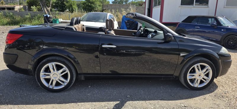 🚘 RENAULT MEGANE II (2) COUPE-CABRIOLET PANORAMIQUE 1.6 16V 110 