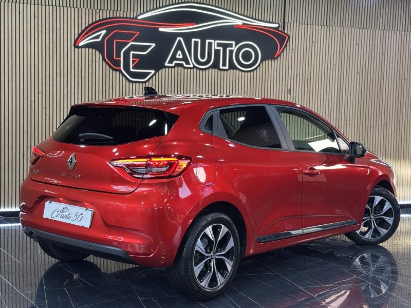 RENAULT CLIO 2023