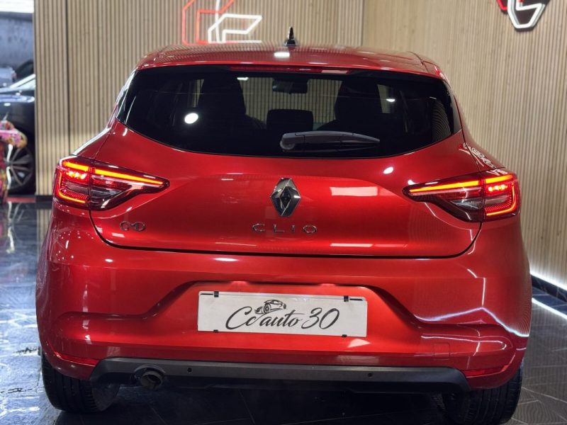 RENAULT CLIO 2023