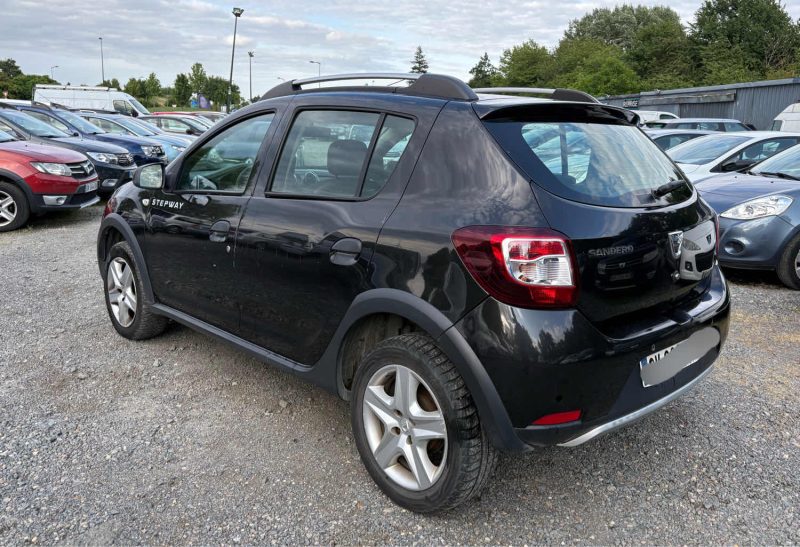DACIA SANDERO 2013