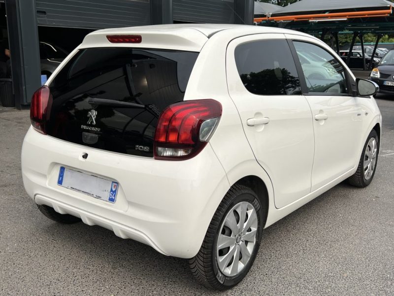 PEUGEOT 108 STYLE 1.0 VTI 72 Cv PREMIERE MAIN 15 700 Kms 5 PORTES CRIT AIR 1 - GARANTIE 1 AN