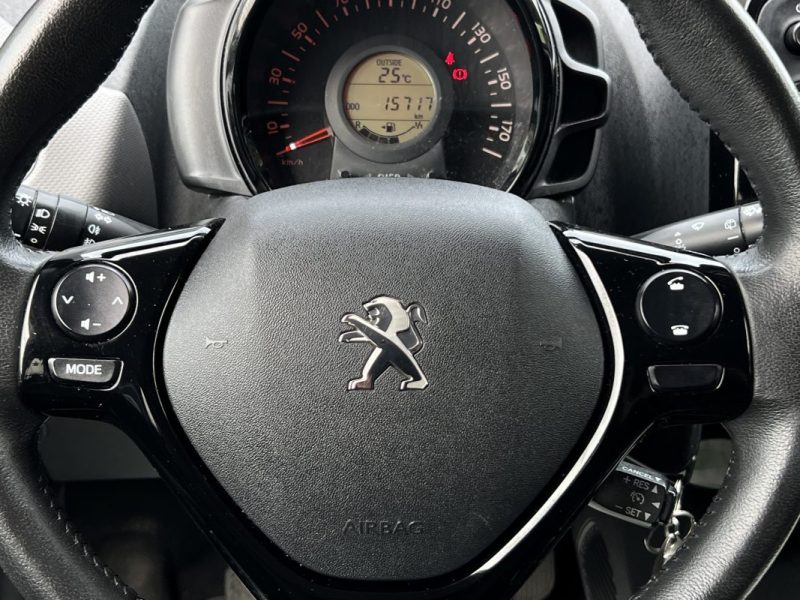 PEUGEOT 108 STYLE 1.0 VTI 72 Cv PREMIERE MAIN 15 700 Kms 5 PORTES CRIT AIR 1 - GARANTIE 1 AN
