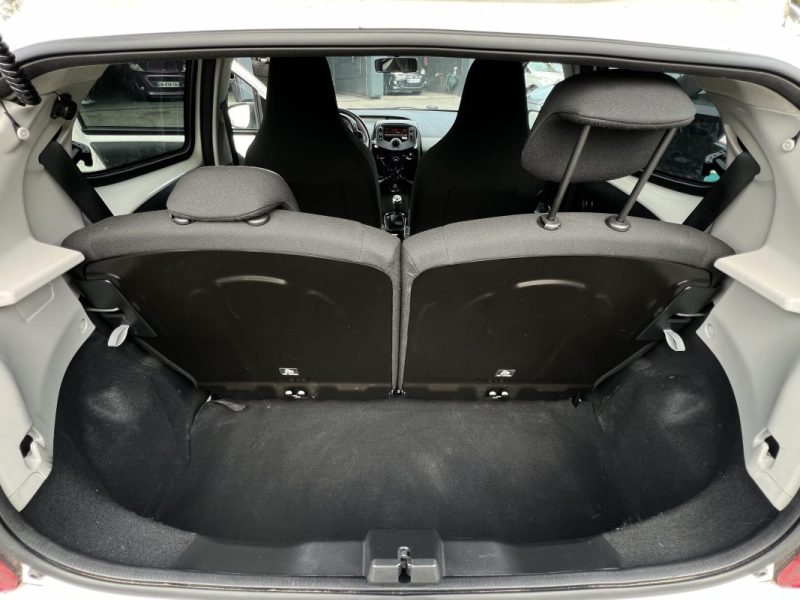 PEUGEOT 108 STYLE 1.0 VTI 72 Cv PREMIERE MAIN 15 700 Kms 5 PORTES CRIT AIR 1 - GARANTIE 1 AN