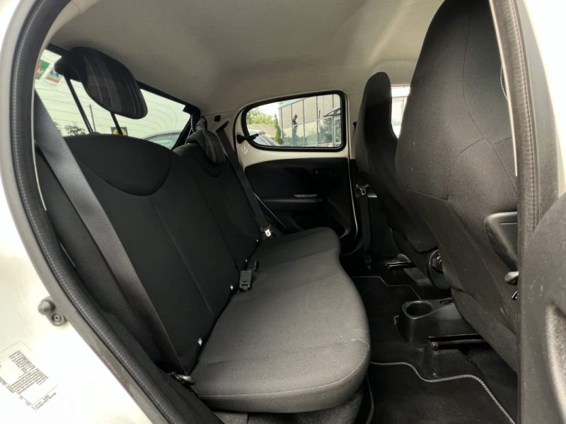 PEUGEOT 108 STYLE 1.0 VTI 72 Cv PREMIERE MAIN 15 700 Kms 5 PORTES CRIT AIR 1 - GARANTIE 1 AN