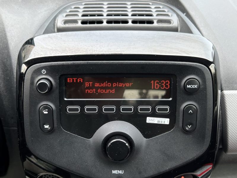 PEUGEOT 108 STYLE 1.0 VTI 72 Cv PREMIERE MAIN 15 700 Kms 5 PORTES CRIT AIR 1 - GARANTIE 1 AN