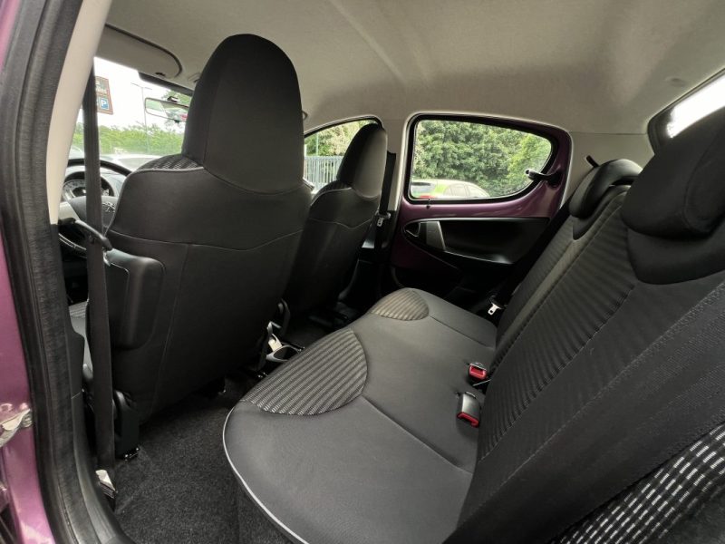 PEUGEOT 107 PHASE 3 1.0 68 Cv BOITE AUTOMATIQUE 5 PORTES CRIT AIR 1 - GARANTIE 1 AN