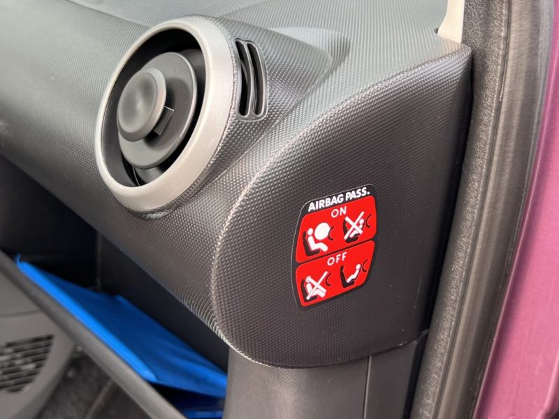 PEUGEOT 107 PHASE 3 1.0 68 Cv BOITE AUTOMATIQUE 5 PORTES CRIT AIR 1 - GARANTIE 1 AN