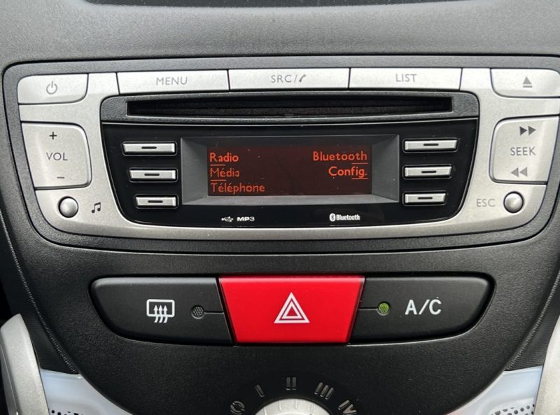 PEUGEOT 107 PHASE 3 1.0 68 Cv BOITE AUTOMATIQUE 5 PORTES CRIT AIR 1 - GARANTIE 1 AN