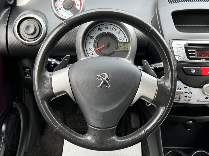 PEUGEOT 107 PHASE 3 1.0 68 Cv BOITE AUTOMATIQUE 5 PORTES CRIT AIR 1 - GARANTIE 1 AN