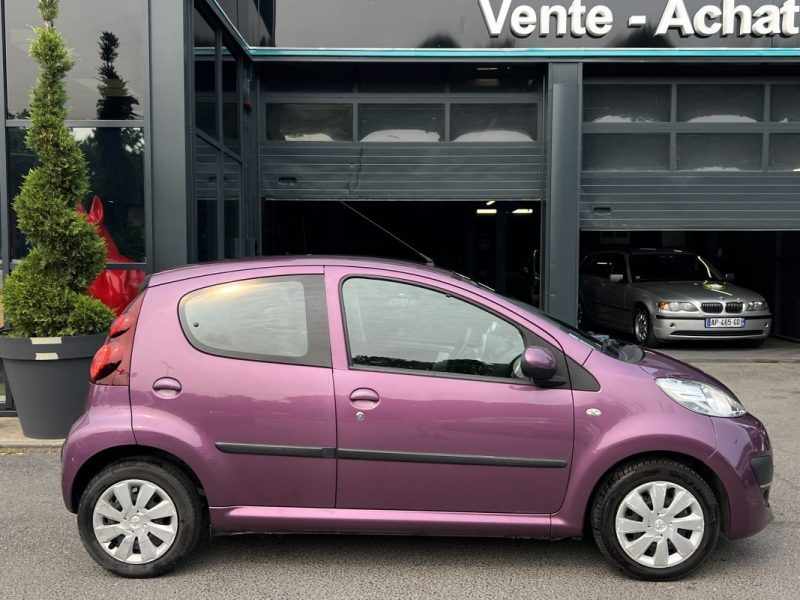 PEUGEOT 107 PHASE 3 1.0 68 Cv BOITE AUTOMATIQUE 5 PORTES CRIT AIR 1 - GARANTIE 1 AN