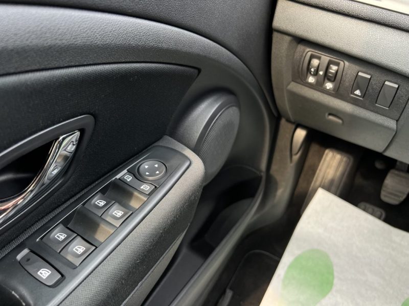 RENAULT MEGANE 3 III PHASE 2 ESTATE / BREAK 1.5 DCI 90 Cv GPS BLUETOOTH CRIT AIR 2 - GARANTIE 1 AN