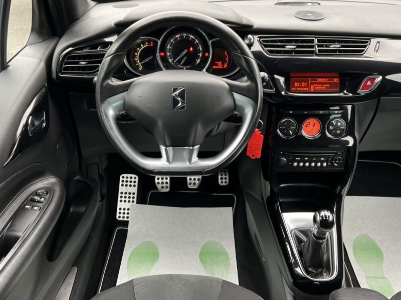 CITROEN DS3 SPORT CHIC 1.6 VTI 120 Cv ECRAN GPS BLUETOOTH FEUX LEDS CRIT AIR 1 - GARANTIE 1 AN