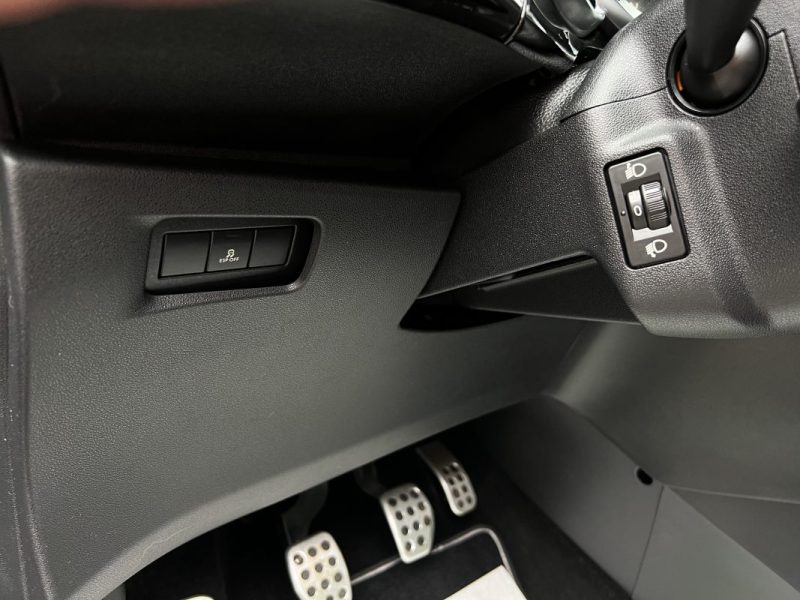 CITROEN DS3 SPORT CHIC 1.6 VTI 120 Cv ECRAN GPS BLUETOOTH FEUX LEDS CRIT AIR 1 - GARANTIE 1 AN