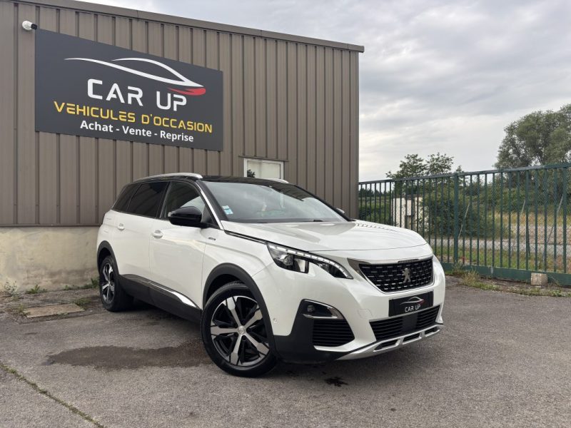 PEUGEOT 5008 2017
