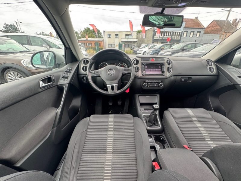 VOLKSWAGEN TIGUAN 2011