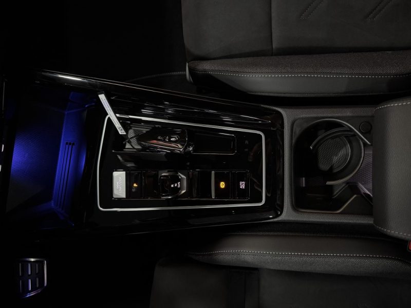 VOLKSWAGEN GOLF 2025