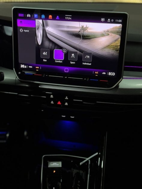 VOLKSWAGEN GOLF 2025