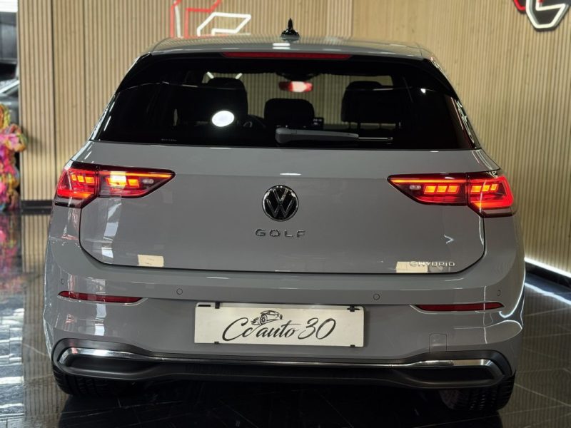 VOLKSWAGEN GOLF 2025