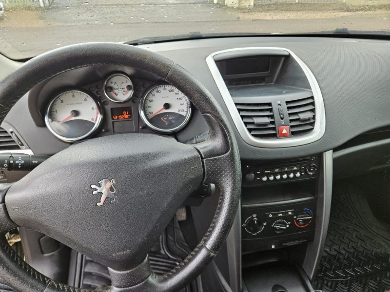 PEUGEOT 207 2007