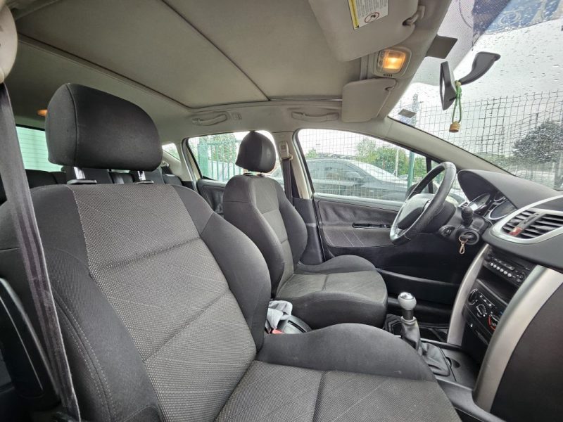 PEUGEOT 207 2007