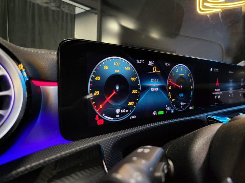 MERCEDES CLASSE A 250E  AMG LINE / TOIT OUVRANT / ECLAIRAGE AMBIANCE / PACK PREMIUM PLUS 