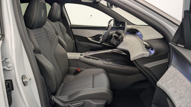 PEUGEOT 3008 undefined