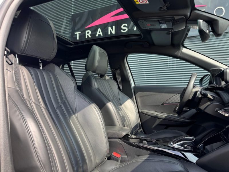 PEUGEOT 208 1.2 PureTech 130 SS EAT8 GT Line - Distribution OK