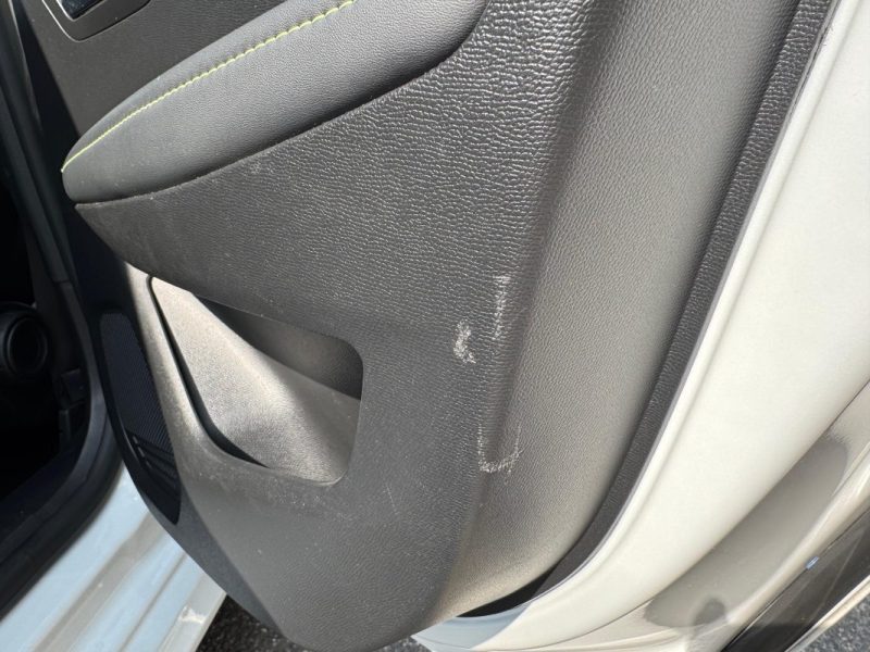 PEUGEOT 208 1.2 PureTech 130 SS EAT8 GT Line - Distribution OK