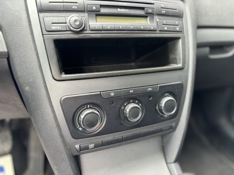 SKODA OCTAVIA 1.6 TDI 105cv 