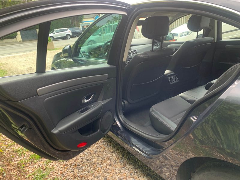RENAULT LAGUNA 2011