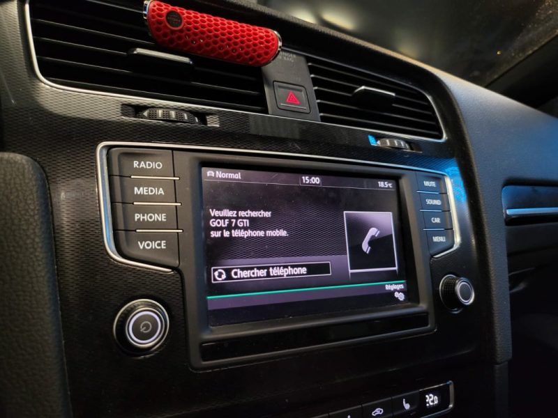 VOLKSWAGEN GOLF 2.0 TSI 220 GTI DSG / TOIT OUVRANT / APPLE CARPLAY / SUIVI COMPLET