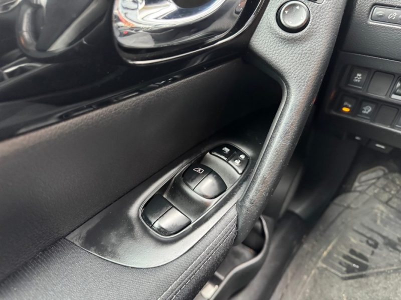 NISSAN QASHQAI 1.2 DIG-T 115 ch Connect Edition