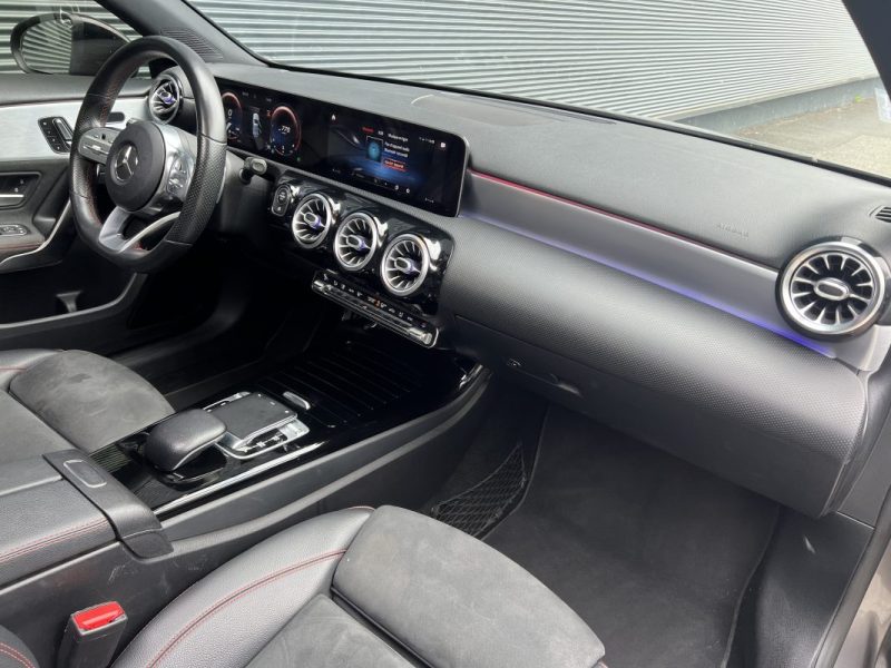 MERCEDES-BENZ Classe A 220 d 2.0 190cv 8G-DCT AMG LINE 