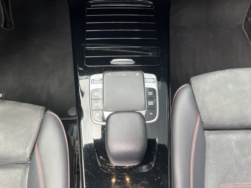 MERCEDES-BENZ Classe A 220 d 2.0 190cv 8G-DCT AMG LINE 