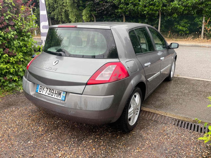 RENAULT MEGANE II 1.6i 115CV