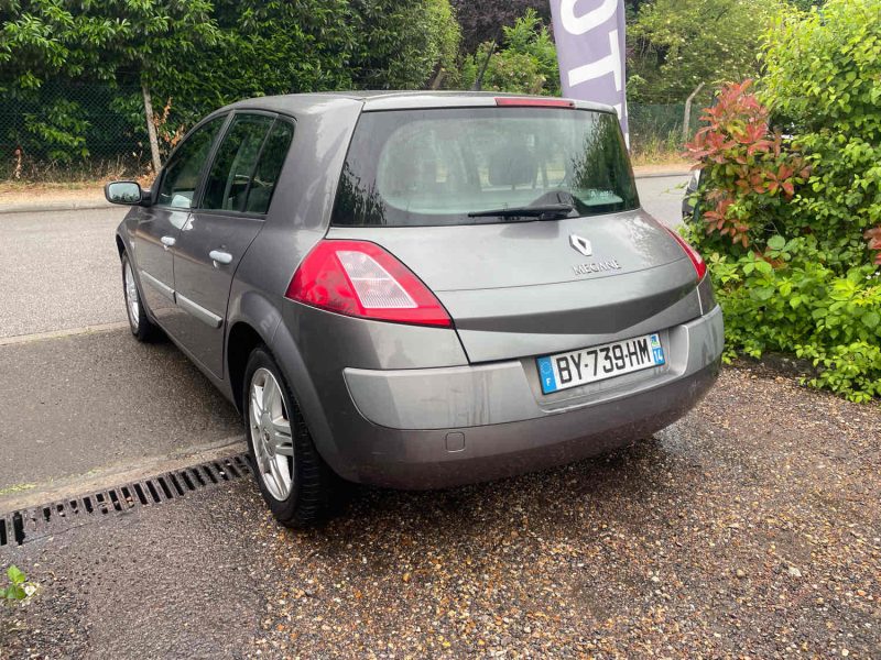 RENAULT MEGANE II 1.6i 115CV