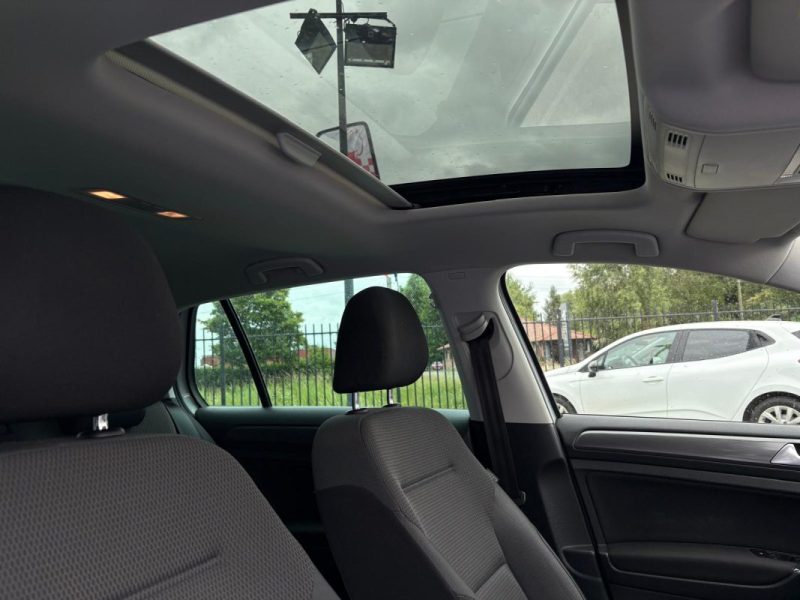 VOLKSWAGEN GOLF 2017