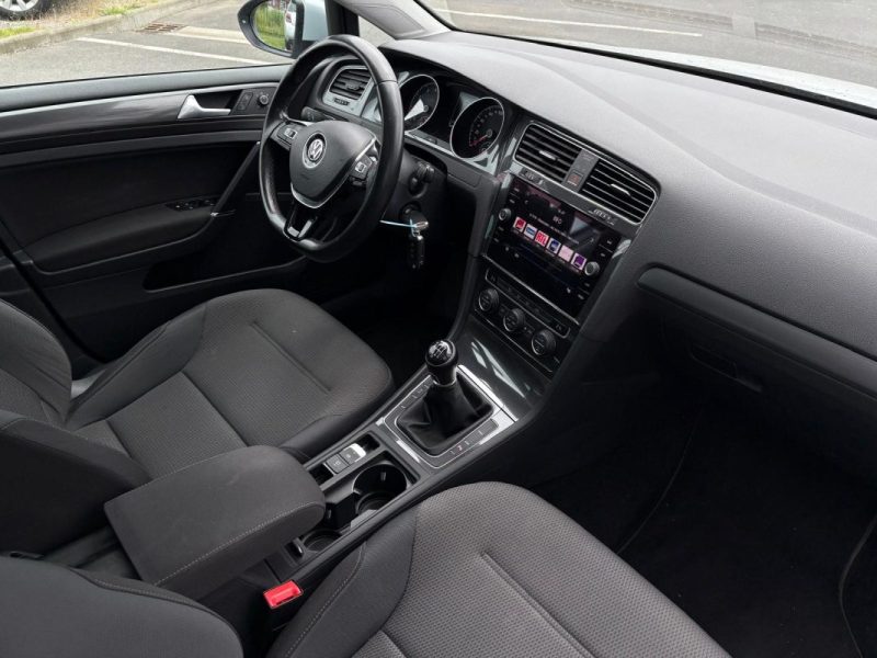 VOLKSWAGEN GOLF 2017