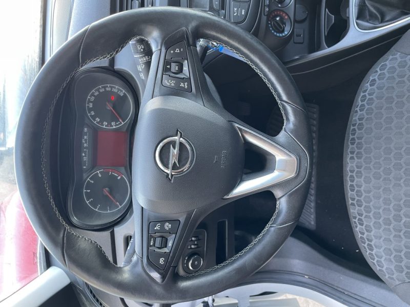 OPEL CORSA 2015