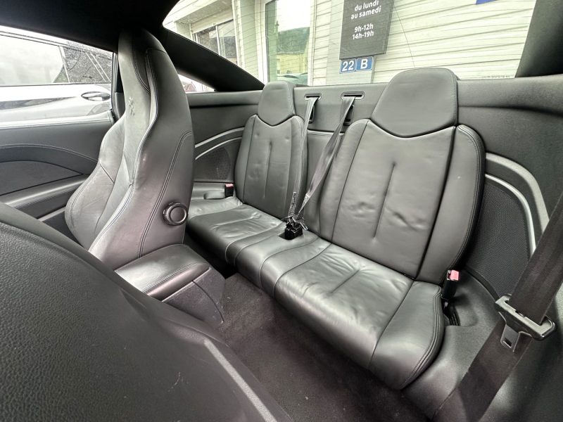 PEUGEOT RCZ 2L HDI GARANTIE REVISÉ