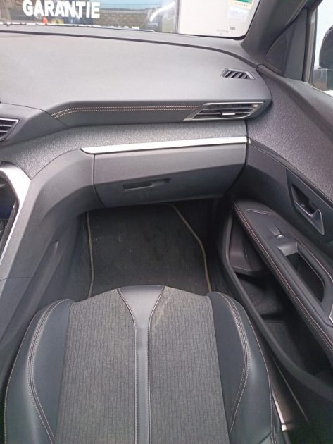 PEUGEOT 5008 1.5 HDI 130CH EAT8