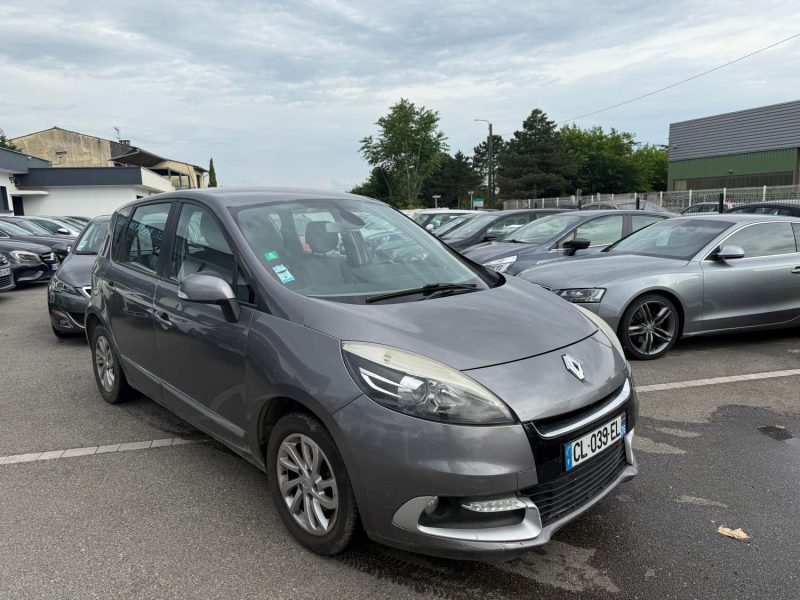 RENAULT MEGANE SCENIC 2012
