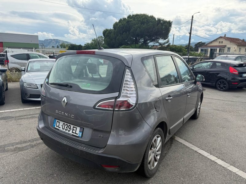 RENAULT MEGANE SCENIC 2012