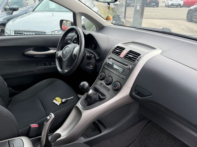 TOYOTA AURIS 2.0 D-4D 126CH GARANTIE