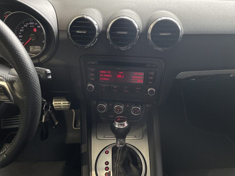 AUDI TTRS 2.5 TFSI 340 QUATTRO S-TRONIC / Française / Gris Suzuka