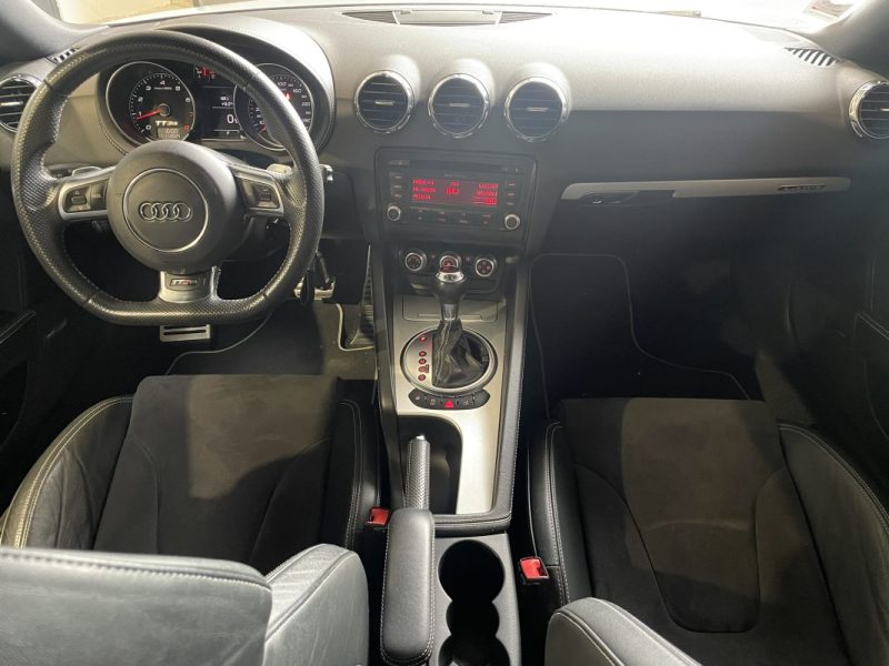 AUDI TTRS 2.5 TFSI 340 QUATTRO S-TRONIC / Française / Gris Suzuka